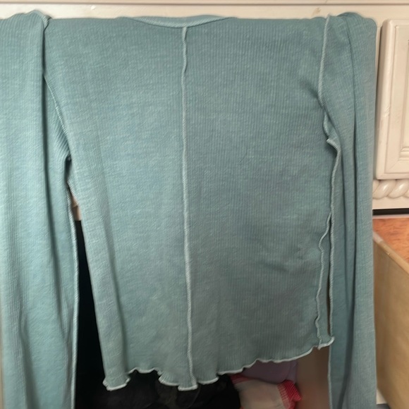 Cute little ruffle crop top size XS - Picture 1 of 2